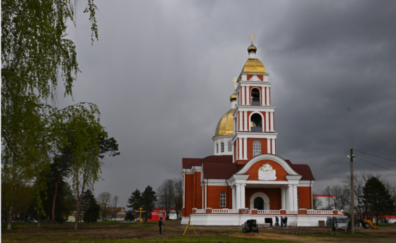 Глава Адыгеи поставил задачи по благоустройству сквера возле кафедрального собора в Майкопе Глава Адыгеи поставил задачи по благоустройству сквера возле кафедрального собора в Майкопе